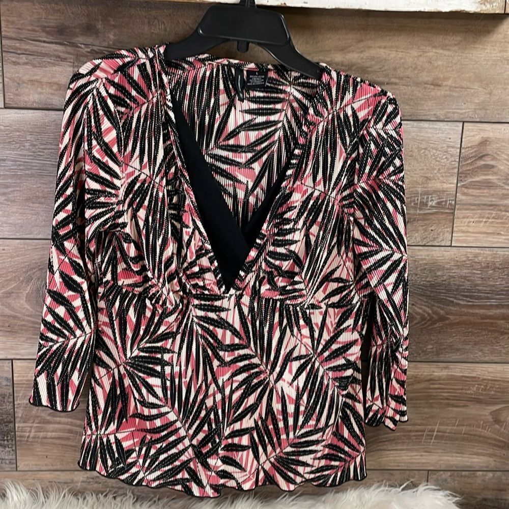 New Directions Ladies Floral Blouse, Size Large, Rose,Black & White